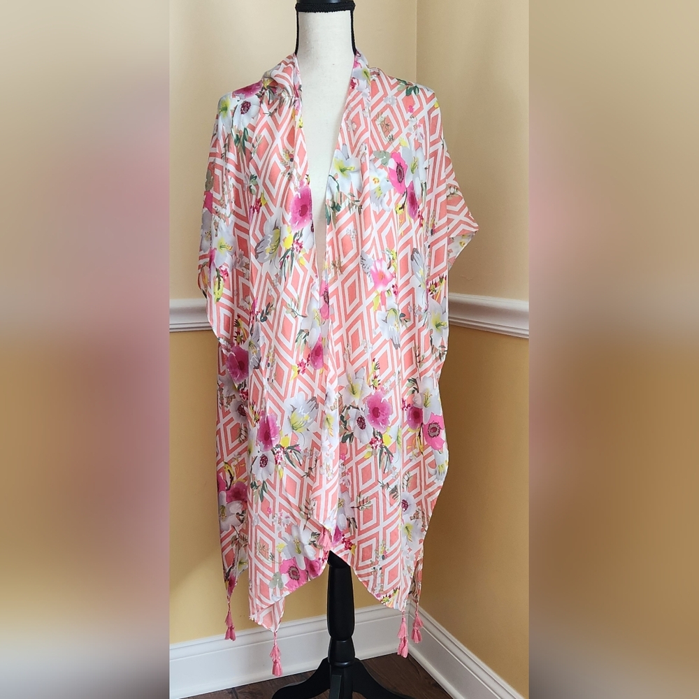 Do Everything in Love OSFA Kimono Jacket Cover-up NWT Gorgeous